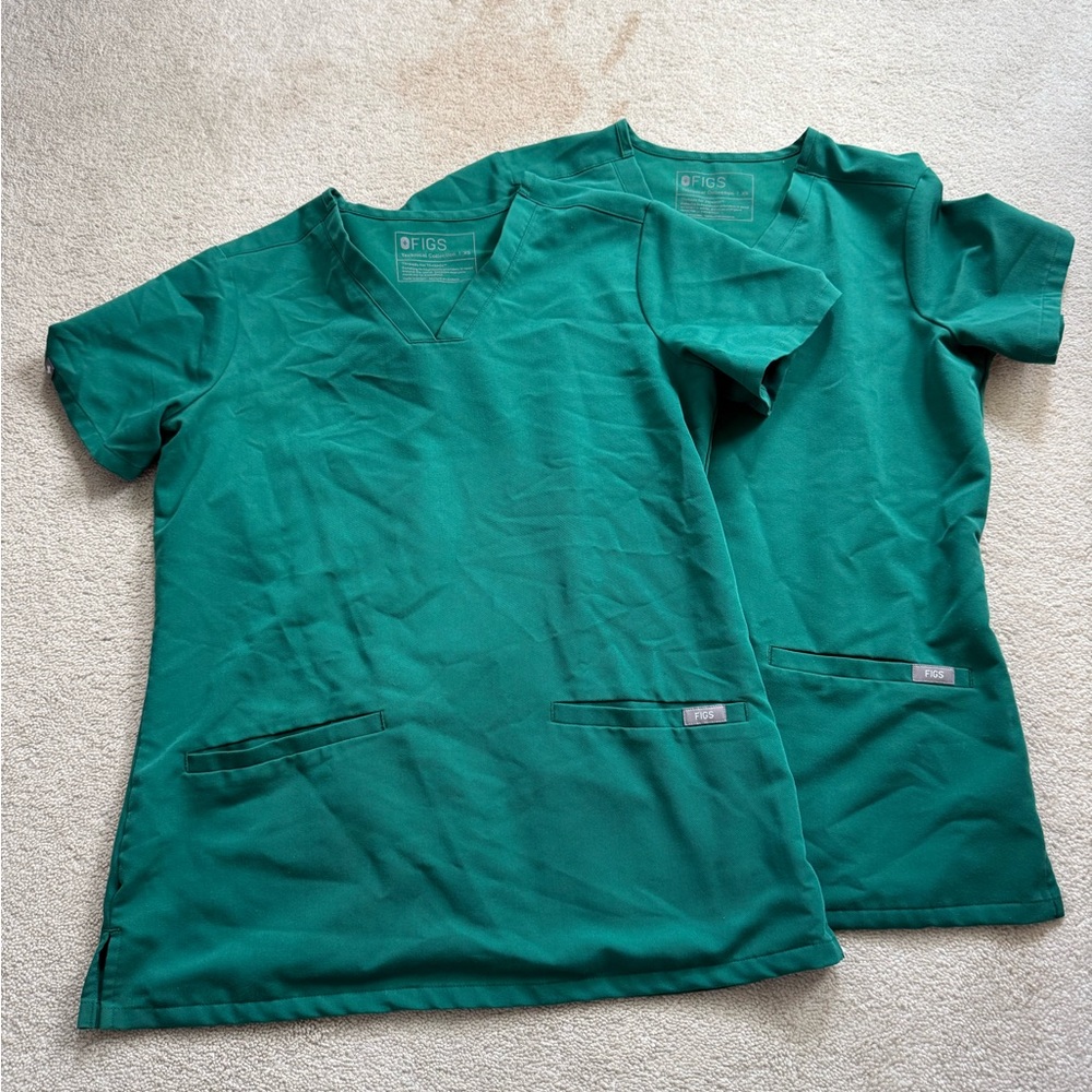 Figs Hunter Green Casma Three-Pocket Scrub Tops